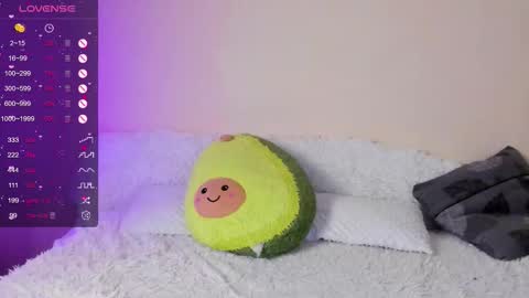 Ema online show from November 24, 2025, 7:24 pm