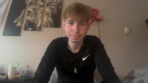Snapshot of tyler_fox0 chatting on July 26, 2026, 2:31 am tyler_fox0 online show from July 26, 2026, 2:31 am