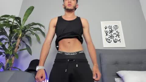 Tyler Fox online show from April 16, 2026, 10:12 pm