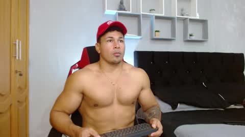 Snapshot of tyler_hank1 chatting on November 25, 2025, 8:31 pm tyler_hank1 online show from November 25, 2025, 8:31 pm