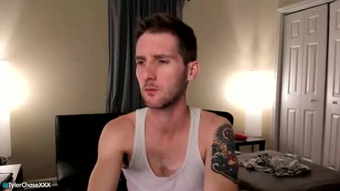 Snapshot of tylerchasexxx chatting on October 31, 2025, 12:44 am Tyler Chase online show from October 31, 2025, 12:44 am