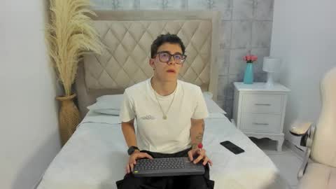 Snapshot of tylercross_ chatting on March 17, 2026, 8:45 pm Tyler online show from March 17, 2026, 8:45 pm