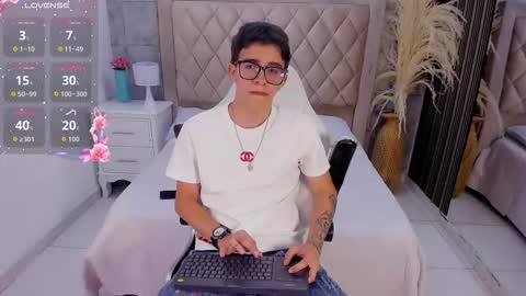 Snapshot of tylercross_ chatting on March 24, 2026, 9:42 pm Tyler online show from March 24, 2026, 9:42 pm