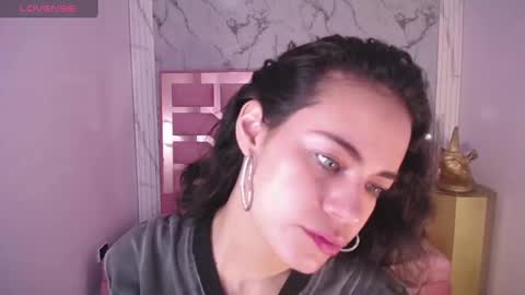 Snapshot of tyna_ch chatting on December 11, 2024, 5:26 pm TYNA online show from December 11, 2024, 5:26 pm