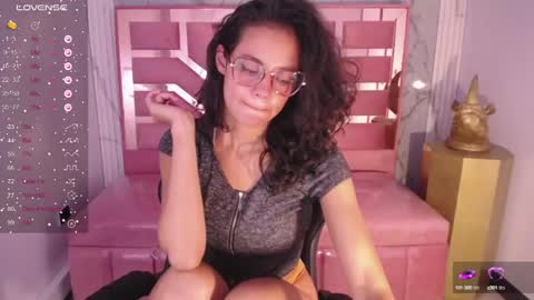 Snapshot of tyna_ch chatting on January 13, 2025, 8:48 pm TYNA online show from January 13, 2025, 8:48 pm