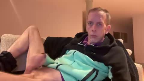 Snapshot of tyronev70 chatting on December 11, 2024, 5:26 pm Ty online show from December 11, 2024, 5:26 pm