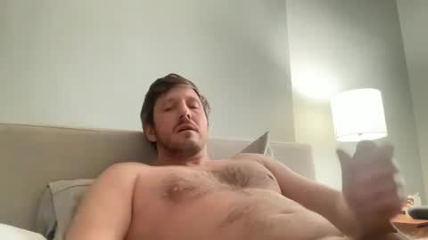 Snapshot of u28005 chatting on December 16, 2024, 6:16 pm u28005 online show from December 16, 2024, 6:16 pm