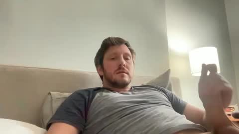 Snapshot of u28005 chatting on December 18, 2024, 7:41 pm u28005 online show from December 18, 2024, 7:41 pm