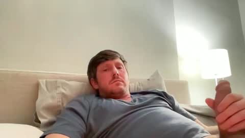 Snapshot of u28005 chatting on December 23, 2024, 1:29 am u28005 online show from December 23, 2024, 1:29 am