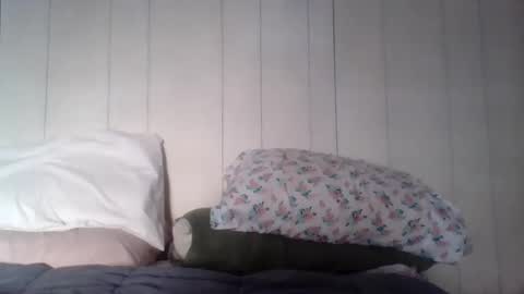 Snapshot of u_caught_us chatting on February 1, 2025, 1:41 pm u_caught_us online show from February 1, 2025, 1:41 pm