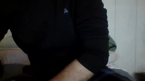 Snapshot of u_caught_us chatting on February 6, 2025, 1:38 am u_caught_us online show from February 6, 2025, 1:38 am