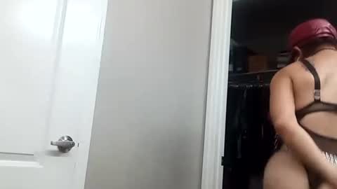 Snapshot of uandme_baby chatting on October 3, 2025, 6:05 pm Azelia B online show from October 3, 2025, 6:05 pm