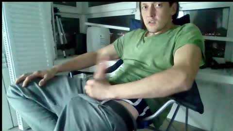 Snapshot of ubtjohn chatting on November 12, 2025, 11:47 pm John online show from November 12, 2025, 11:47 pm