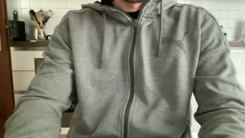 uddupugg online show from April 2, 2026, 1:42 pm