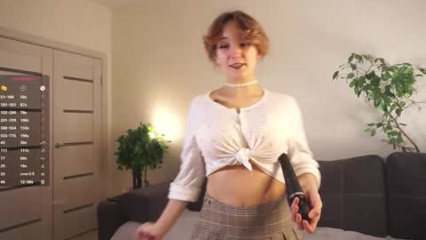 Snapshot of udelaborom chatting on February 5, 2026, 6:34 pm Lili online show from February 5, 2026, 6:34 pm