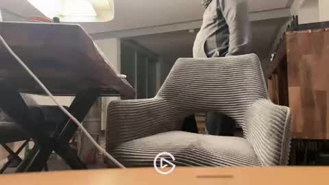 ueberdruck01 online show from November 23, 2025, 12:10 am