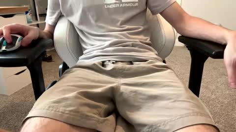 Love Lain online show from March 19, 2026, 10:25 pm