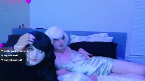 Snapshot of uhhh_lexi chatting on November 30, 2025, 6:06 am Lexi online show from November 30, 2025, 6:06 am