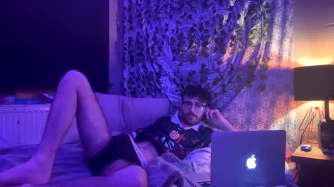 uhhstephen online show from December 20, 2025, 9:44 pm