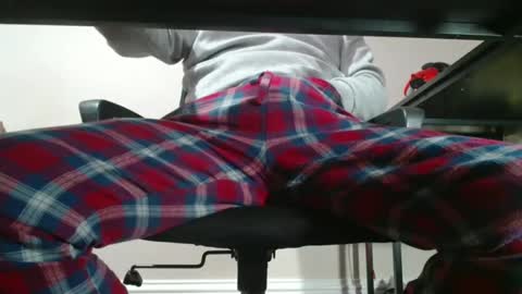 ukguynxtdr online show from February 25, 2025, 10:18 pm