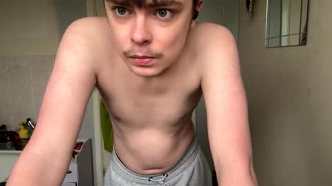 Snapshot of uklad018 chatting on February 1, 2026, 1:20 pm uklad018 online show from February 1, 2026, 1:20 pm