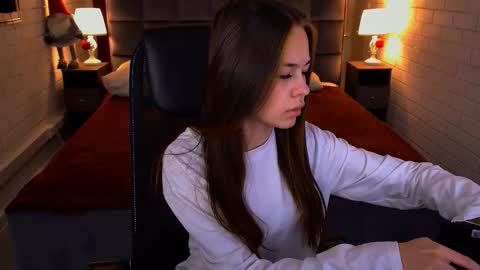 Snapshot of ulianeer chatting on February 4, 2026, 5:13 am Ulia online show from February 4, 2026, 5:13 am