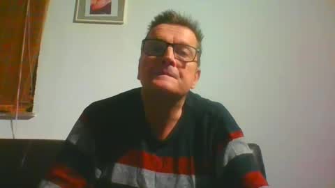Snapshot of ulmeni4 chatting on January 3, 2025, 6:46 pm ulmeni4 online show from January 3, 2025, 6:46 pm