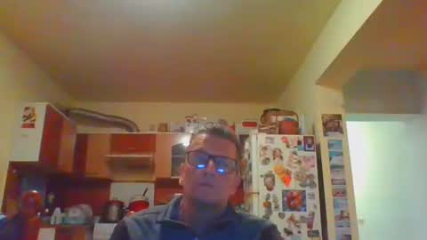 ulmeni4 online show from April 17, 2026, 7:17 pm