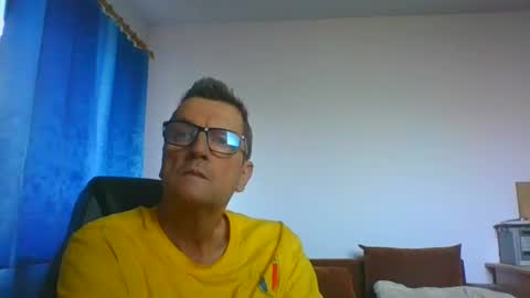 ulmeni7 online show from July 13, 2026, 4:04 am