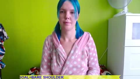 Snapshot of ultra_meow chatting on July 28, 2026, 5:12 pm Roxy online show from July 28, 2026, 5:12 pm