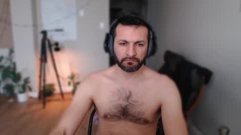 Snapshot of ultratoaster chatting on January 27, 2025, 6:52 pm ultratoaster online show from January 27, 2025, 6:52 pm