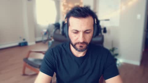 Snapshot of ultratoaster chatting on January 30, 2025, 9:36 pm ultratoaster online show from January 30, 2025, 9:36 pm