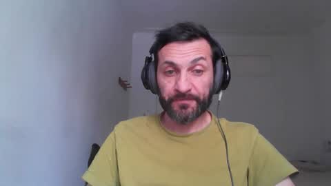 Snapshot of ultratoaster chatting on December 14, 2025, 5:29 pm ultratoaster online show from December 14, 2025, 5:29 pm