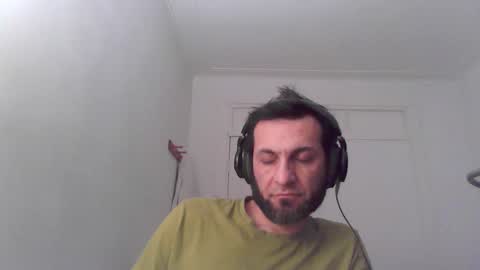 Snapshot of ultratoaster chatting on December 17, 2025, 5:57 am ultratoaster online show from December 17, 2025, 5:57 am