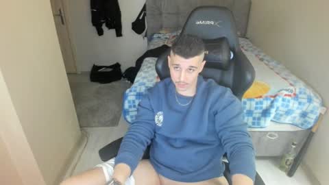 Snapshot of ulxer chatting on February 6, 2025, 8:02 pm hi im mike tyson - online show from February 6, 2025, 8:02 pm