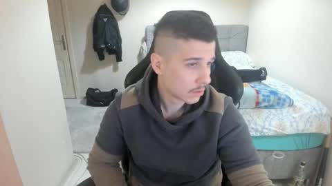 Snapshot of ulxer chatting on February 16, 2025, 8:00 pm hi im mike tyson - online show from February 16, 2025, 8:00 pm