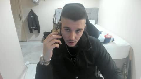 Snapshot of ulxer chatting on November 8, 2025, 8:51 pm hi im mike tyson - online show from November 8, 2025, 8:51 pm