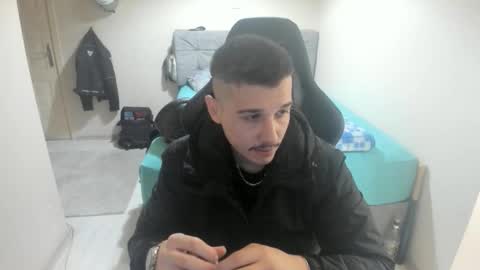 Snapshot of ulxer chatting on November 22, 2025, 5:34 pm hi im mike tyson - online show from November 22, 2025, 5:34 pm