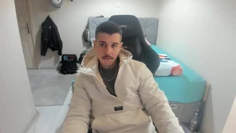 Snapshot of ulxer chatting on November 27, 2025, 7:16 pm hi im mike tyson - online show from November 27, 2025, 7:16 pm