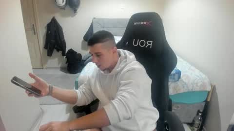 Snapshot of ulxer chatting on December 15, 2025, 9:52 pm hi im mike tyson - online show from December 15, 2025, 9:52 pm