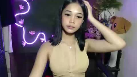 umi online show from October 25, 2025, 4:42 am