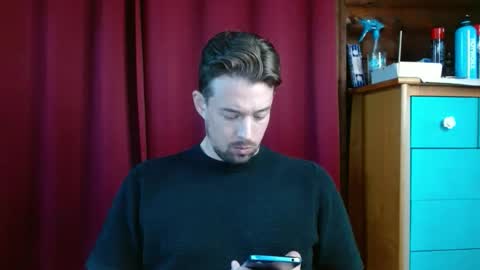 Snapshot of umphreak42 chatting on November 17, 2025, 9:42 pm Andrew online show from November 17, 2025, 9:42 pm