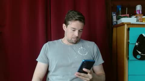 Snapshot of umphreak42 chatting on January 16, 2026, 4:33 pm Andrew online show from January 16, 2026, 4:33 pm