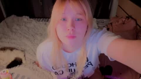 unburntkatniss online show from May 4, 2026, 5:31 pm