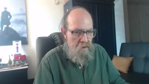 Snapshot of uncle_hottiecb chatting on July 11, 2026, 5:15 pm Uncle Hottie online show from July 11, 2026, 5:15 pm