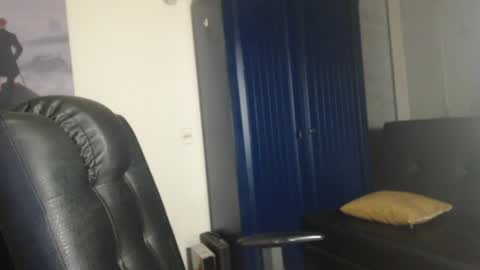 Snapshot of uncle_hottiecb chatting on July 14, 2026, 2:05 am Uncle Hottie online show from July 14, 2026, 2:05 am