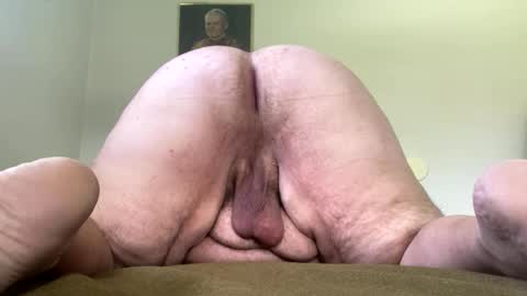 Hairy Sally online show from October 25, 2025, 4:13 pm