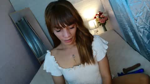 Snapshot of uncut_queen chatting on April 18, 2026, 4:38 am LOVELY JANE online show from April 18, 2026, 4:38 am