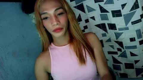 Snapshot of uncut_queen chatting on April 26, 2026, 4:37 pm LOVELY JANE online show from April 26, 2026, 4:37 pm