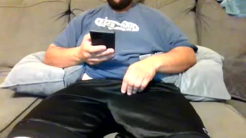 Snapshot of uncutbluecollarcock chatting on September 18, 2025, 10:17 am Uncut Rod online show from September 18, 2025, 10:17 am